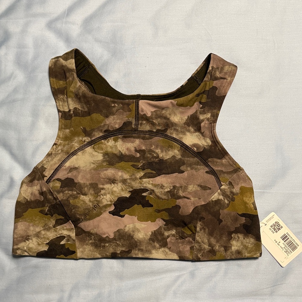 BNWT lululemon athletica Tough Train High Neck Sports Bra, sz 8
